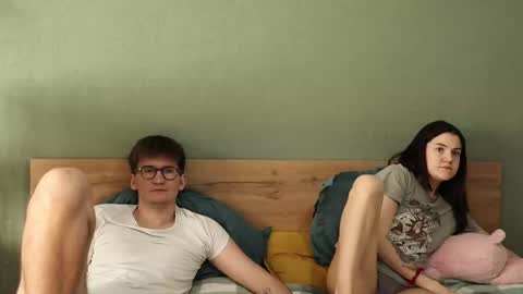 Snapshot of hard_pepper chatting on January 24, 4:59 am Emily and David online show from January 24, 4:59 am