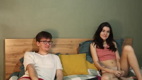 Snapshot of hard_pepper chatting on February 7, 4:48 am Emily and David online show from February 7, 4:48 am