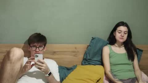 Snapshot of hard_pepper chatting on February 23, 5:12 am Emily and David online show from February 23, 5:12 am