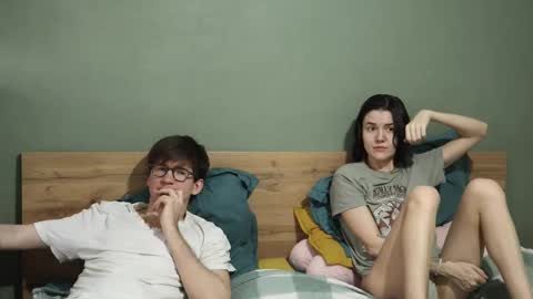 Snapshot of hard_pepper chatting on March 12, 4:51 am Emily and David online show from March 12, 4:51 am