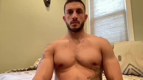 hard_runner_ online show from November 18, 4:00 pm