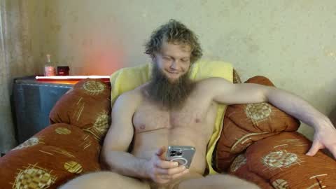 Snapshot of hardandripped chatting on April 28, 7:02 am Valentino Hard online show from April 28, 7:02 am
