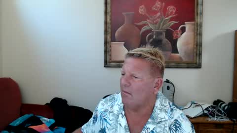 Snapshot of hardblondcouplehawaii chatting on June 24, 11:48 pm Steele and Cassie online show from June 24, 11:48 pm