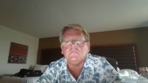 Snapshot of hardblondcouplehawaii chatting on July 31, 12:10 am Steele and Cassie online show from July 31, 12:10 am