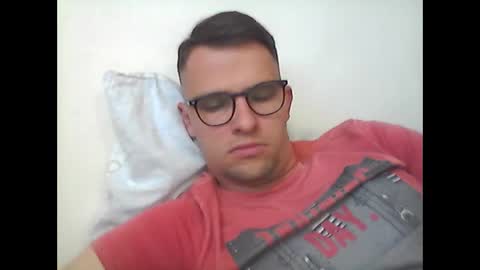 hardboylovemilfmoom online show from April 26, 4:15 pm