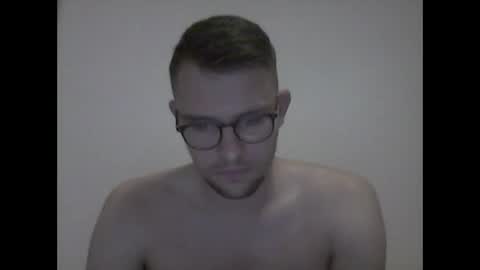 hardboylovemilfmoom online show from June 6, 1:00 am