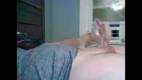 Snapshot of hardcockoncam22 chatting on December 5, 4:42 am cervixpainter25 online show from December 5, 4:42 am