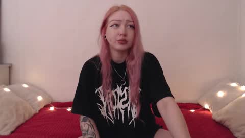 Emily online show from March 1, 10:34 pm