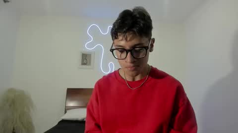 kade and demi independent models online show from March 17, 1:10 am