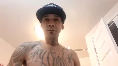 Snapshot of hardfux4fun chatting on December 16, 8:19 am hardfux4fun online show from December 16, 8:19 am