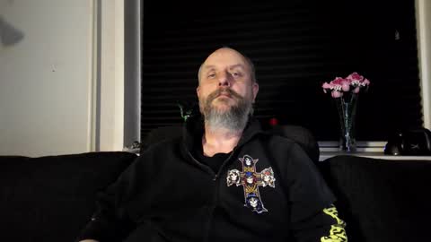 MrLazy online show from February 24, 7:01 pm