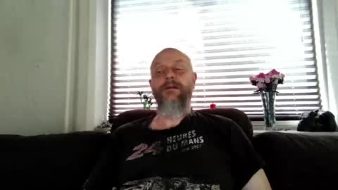 MrLazy online show from April 28, 10:31 am
