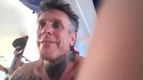 Snapshot of hardnthick791 chatting on January 10, 3:18 am hardnthick online show from January 10, 3:18 am