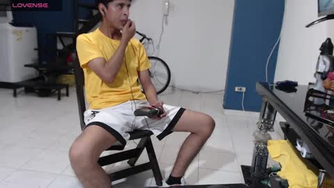 Andres Dean online show from December 25, 1:20 am