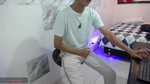 Andres Dean online show from January 5, 1:36 pm