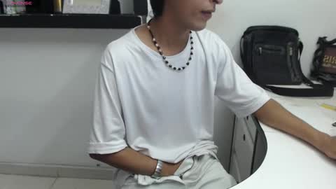 Andres Dean online show from March 22, 3:21 am