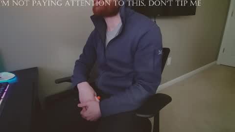 Snapshot of hardswtch chatting on December 5, 5:39 pm Tom online show from December 5, 5:39 pm