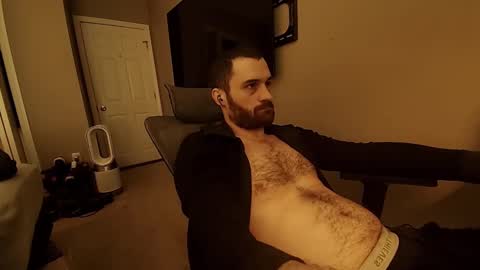 Snapshot of hardswtch chatting on September 12, 1:00 pm Tom online show from September 12, 1:00 pm