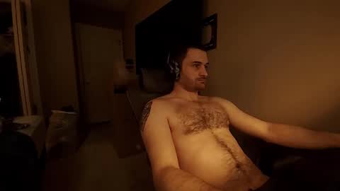 Snapshot of hardswtch chatting on September 23, 9:40 pm Tom online show from September 23, 9:40 pm