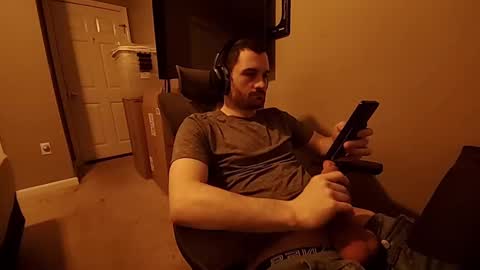 Snapshot of hardswtch chatting on September 28, 11:43 pm Tom online show from September 28, 11:43 pm