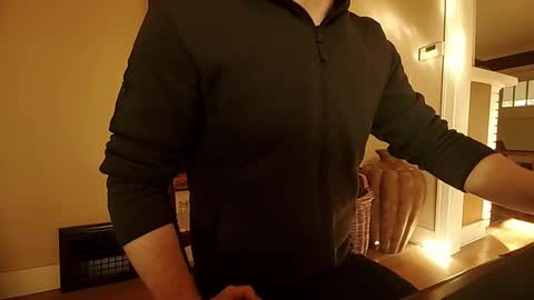 Snapshot of hardswtch chatting on October 9, 10:19 pm Tom online show from October 9, 10:19 pm