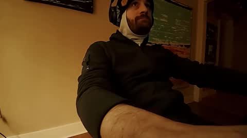 Snapshot of hardswtch chatting on October 12, 11:04 pm Tom online show from October 12, 11:04 pm