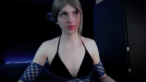 Miss Hardy online show from November 5, 4:23 am