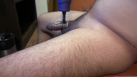 Snapshot of hardynik9 chatting on October 21, 10:21 pm HardNik69 Stroker on Dick online show from October 21, 10:21 pm