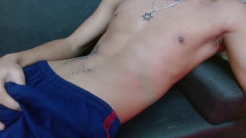 Snapshot of haresandpame_mds chatting on January 21, 4:27 pm Hares online show from January 21, 4:27 pm