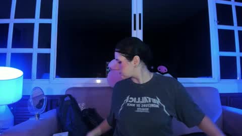 Snapshot of harimoon chatting on December 1, 3:22 am Harimoon online show from December 1, 3:22 am