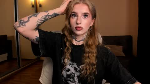 Julia online show from April 24, 4:48 am