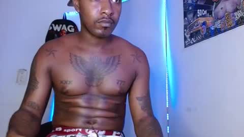 harley_quinnn111 online show from June 21, 11:18 pm