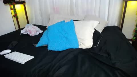 harley_quinns1 online show from March 6, 11:53 pm