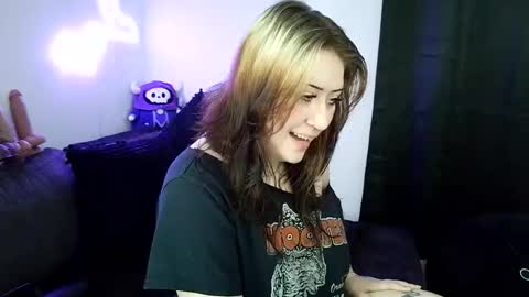 Snapshot of harleydem0n666 chatting on March 22, 7:50 pm Harley Demon online show from March 22, 7:50 pm