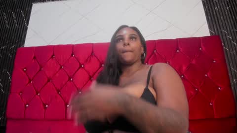 Snapshot of harleyevaans chatting on December 4, 6:28 pm Harley Evaans online show from December 4, 6:28 pm