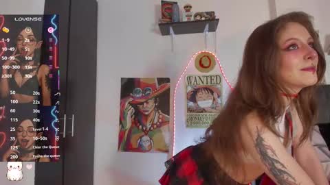 Snapshot of harleyrosee_ chatting on October 9, 9:46 pm Harley Rosee  online show from October 9, 9:46 pm