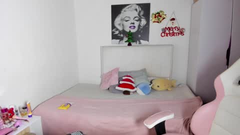 vanessa online show from January 6, 4:13 pm