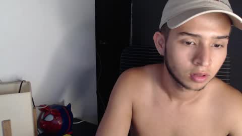 harold_18_ online show from April 18, 6:12 pm