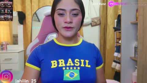 harperzoe online show from October 18, 8:09 pm