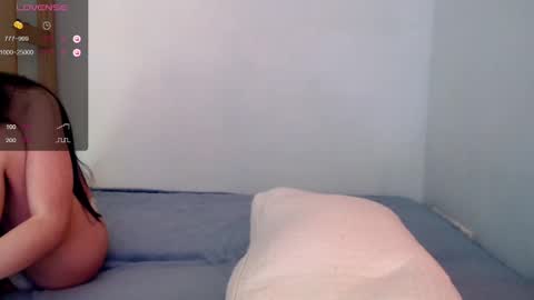 Snapshot of harriell chatting on February 19, 6:55 am Kira online show from February 19, 6:55 am