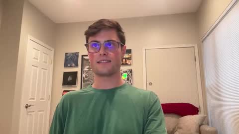 Snapshot of harry3446 chatting on December 18, 8:15 pm harry3446 online show from December 18, 8:15 pm