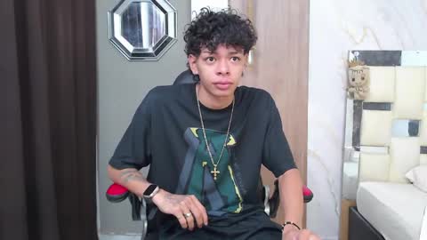 Snapshot of harry_jhonsonn chatting on April 28, 9:20 pm Harry online show from April 28, 9:20 pm