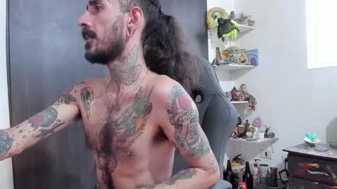 OMAR online show from November 16, 9:42 pm