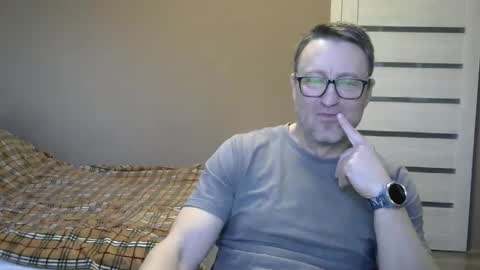 Snapshot of harrysnake chatting on December 21, 6:09 am HarrySnake online show from December 21, 6:09 am