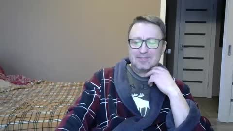 Snapshot of harrysnake chatting on December 22, 8:16 am HarrySnake online show from December 22, 8:16 am