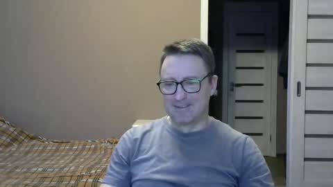 Snapshot of harrysnake chatting on December 27, 6:46 am HarrySnake online show from December 27, 6:46 am