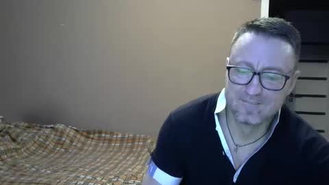 Snapshot of harrysnake chatting on January 2, 6:40 am HarrySnake online show from January 2, 6:40 am