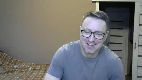 Snapshot of harrysnake chatting on January 7, 6:38 am HarrySnake online show from January 7, 6:38 am