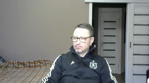 Snapshot of harrysnake chatting on January 12, 7:00 am HarrySnake online show from January 12, 7:00 am