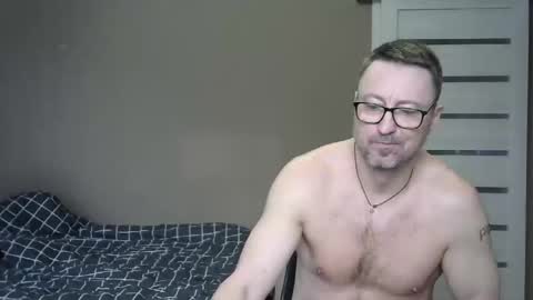 Snapshot of harrysnake chatting on February 14, 6:56 am HarrySnake online show from February 14, 6:56 am